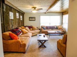 Hotel Foto: Camelback Rd Rancher- On ONE ACRE & near attractions