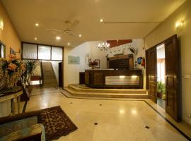 Gambaran Hotel: Comfort residency 47 college road f-7/2
