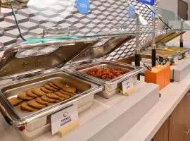 Holiday Inn Express & Suites - Roanoke – Civic Center