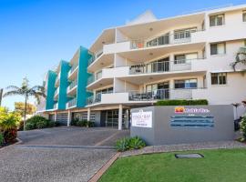 Kings Bay Apartments, מלון בקלונדרה