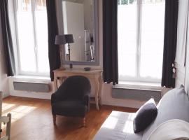 Hotel Photo: Le Petit Mansart