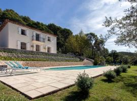 A picture of the hotel: Pegomas Villa Sleeps 8 with Pool and Air Con