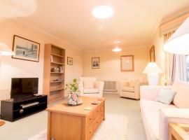 Hotel fotografie: Pass the Keys Bright and Homely 2BR Apt in Popular West End Area