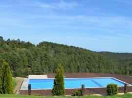 Foto do Hotel: Villa in Berga Sleeps 2 with Pool