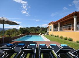 Gambaran Hotel: Portal Villa Sleeps 8 with Pool Air Con and WiFi