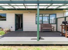 Hotel kuvat: Sunrise Getaway - Rotorua Holiday Home