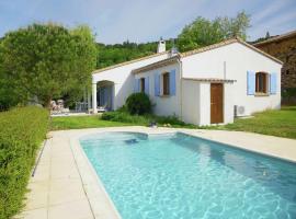 Hotel Photo: Comfortable villa in Coux with private pool