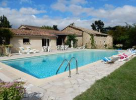 酒店照片: Cosy house with private pool near Valence