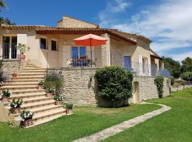 Zdjęcie hotelu: Captivating Home in Murs France With Private Swimming Pool