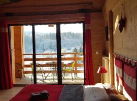 Le Jura en toutes saisons Piscine, SPA, location VTT, balades 2cv, climatisation, ξενοδοχείο σε Bonlieu