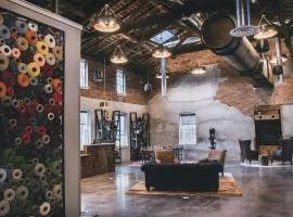 Hotel Millwright