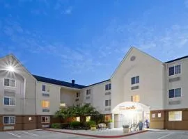 Sonesta Simply Suites Houston CityCentre I-10 West
