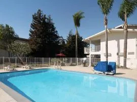 Motel 6-San Luis Obispo, CA - North, hotel in San Luis Obispo