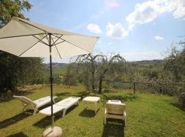 A picture of the hotel: Catignano Villa Sleeps 2