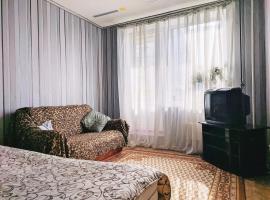A picture of the hotel: Квартира посуточно, Эконом класса.