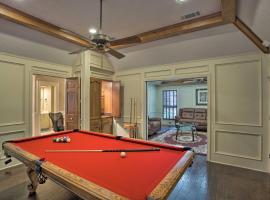 Hotel foto: Family-Friendly Home with Pool Table, Patio, and Grill