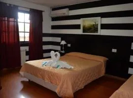 Hotel Valle Del Sol: Merlo'da bir otel