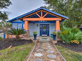 Фотография гостиницы: Downtown Ocean Springs Duplex with AandC 1 Mi to Beach