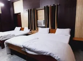 Gokul guest house, hotel in Dehradun