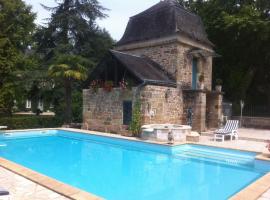 Hotel Foto: Splendid 19th-century Mansion near Lascaux, Sarlat-la-Canéda