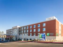 Holiday Inn Express & Suites - Bend South by IHG, hotel in Bend