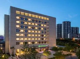 Holiday Inn Express Wuxi Taihu New City, an IHG Hotel, hotel in Wuxi