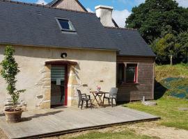 Cleuziou Vraz, hotel in Lopérec