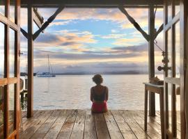 Casa Acuario Boutique Hotel, hótel í Bocas Town
