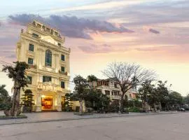 Cẩm Bình Hotel, hotel en Quảng Ninh