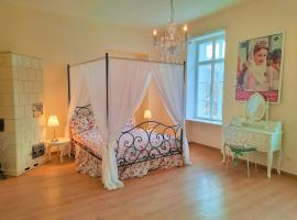 酒店照片: Sisi-Schloss Rudolfsvilla - Appartement Elisabeth