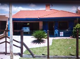 Фотографія готелю: Casa azul em Rainha