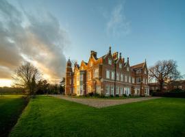 A picture of the hotel: Hamels Mansion Luxury Apartment