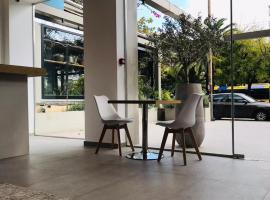 Gambaran Hotel: The Convo Athens Riviera