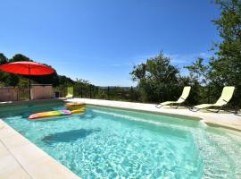 صور الفندق: Attractive holiday home in Cuzy with pool