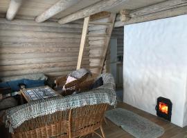 Hotel Photo: Romantic stay at loghouse VäikeTeeMaja