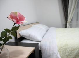 Hotel Photo: 7 ЕКБ Космонавтов 11В