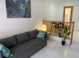 Hotel Photo: COSTA DAURADA APARTAMENTS - Blau Mari