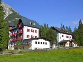 Hotel Croda Rossa
