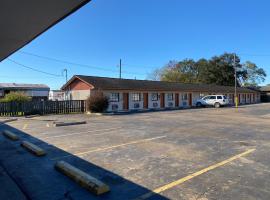 A picture of the hotel: Relax Inn-Plaquemine