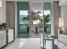 Фотография гостиницы: Junior Suite at Sorrento Residences- FontaineBleau Miami Beach home