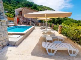 A picture of the hotel: Cucici Villa Sleeps 8 with Pool and Air Con