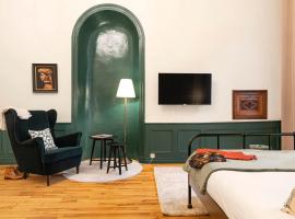 Les chambres chez Grand-mère à Chambéry, hotel in Chambéry