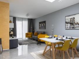 รูปภาพของโรงแรม: Promenade Apartments by Quokka 360 - modern apartments of design
