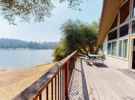 Allen Edgewater Retreat, hotel in Groveland