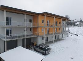 A picture of the hotel: kreuzwirt treffling