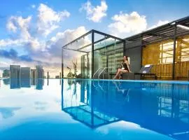 Bay Hotel Ho Chi Minh