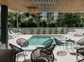 Instants Boutique Hotel