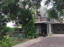 Hotel Photo: Baan Ongkharak bed & breakfast