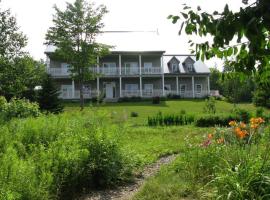 Tulloch Inn & Gifts, hôtel à Inverness