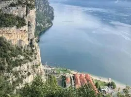 Antica Campione Rooms & Hostel